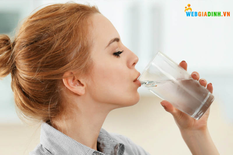 thói quen tốt uống nước mỗi ngày